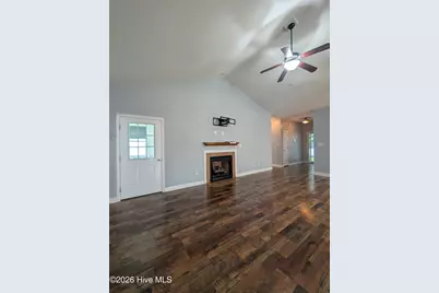 305 Weatherford Drive, Jacksonville, NC 28540 - Photo 12