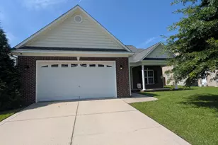 305 Weatherford Dr, Jacksonville, NC 28540 - Photo 1