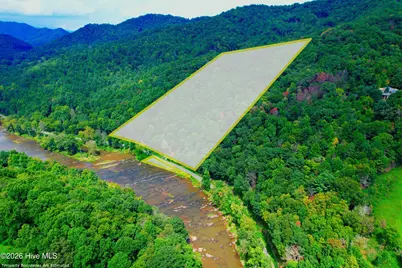 2872 Panther Creek Road, Clyde, NC 28721 - Photo 2