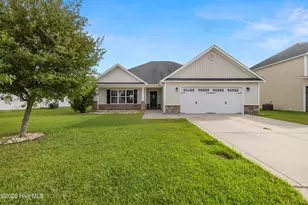753 Radiant Dr, Jacksonville, NC 28546 - Photo 2