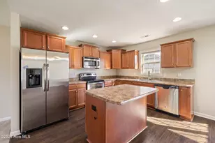 753 Radiant Dr, Jacksonville, NC 28546 - Photo 14