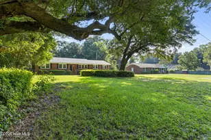 119 Futch Creek Rd, Wilmington, NC 28411 - Photo 2