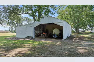 2356 Oakdale Road, La Grange, NC 28551 - Photo 10