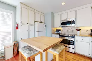 8 Sea Oats Ln, Wrightsville Beach, NC 28480 - Photo 14