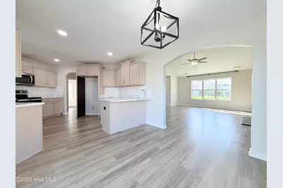 107 Cavalier Drive, Jacksonville, NC 28546 - Photo 8