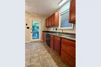951 Creek Side Run, Fayetteville, NC 28303 - Photo 10