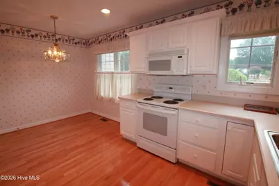218 Starland Lane, Southern Pines, NC 28387 - Photo 6