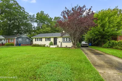 305 White Oak Street, Jacksonville, NC 28540 - Photo 1