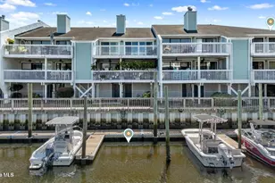 202 Lewis Dr, Carolina Beach, NC 28428 - Photo 2