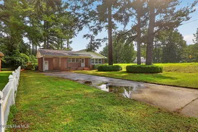 2400 N Hills Drive, New Bern, NC 28562 - Photo 20