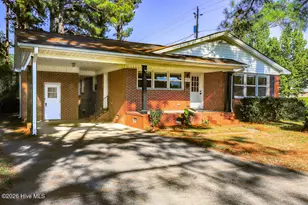 2400 N Hills Dr, New Bern, NC 28562 - Photo 2