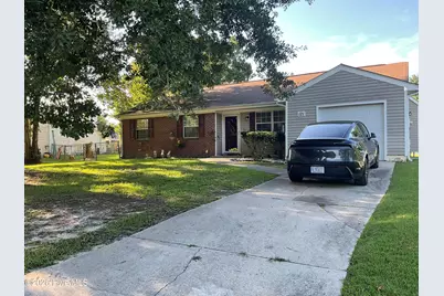 121 Loblolly Court, Jacksonville, NC 28540 - Photo 2