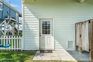 186 Sailfish Dr, Holden Beach, NC 28462 - Photo 10