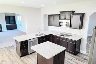 3009 Sharpnose St, New Bern, NC 28562 - Photo 6