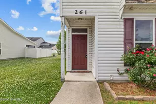 261 Caldwell Loop, Jacksonville, NC 28546 - Photo 4