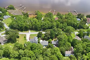 209 N Holland Point Dr, Stella, NC 28582 - Photo 4