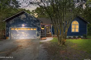 416 Masters Ln, Hampstead, NC 28443 - Photo 2
