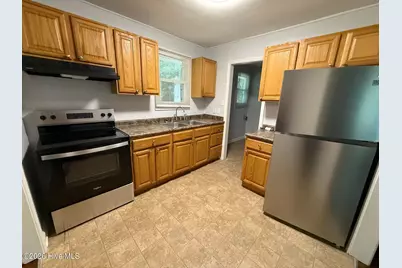 515 Oak Lane, Jacksonville, NC 28540 - Photo 2
