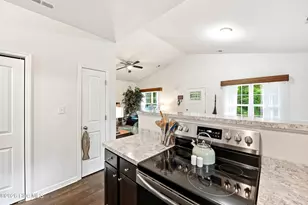446 Pond Rd, Rocky Point, NC 28457 - Photo 14