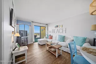 302 Canal Dr, Carolina Beach, NC 28428 - Photo 10