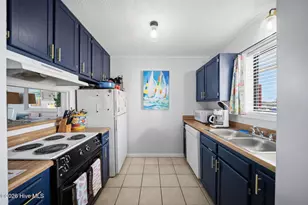 302 Canal Dr, Carolina Beach, NC 28428 - Photo 6