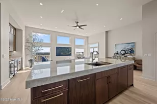 608 S Topsail Dr, Surf City, NC 28445 - Photo 22