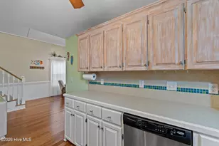 117 NE 33rd St, Oak Island, NC 28465 - Photo 14