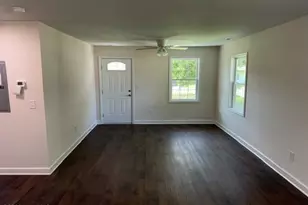 1402 Hazel Ave, New Bern, NC 28560 - Photo 8