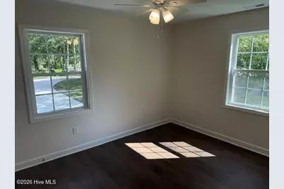 1402 Hazel Avenue, New Bern, NC 28560 - Photo 10