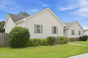 201 Sage Pl, Jacksonville, NC 28540 - Photo 2