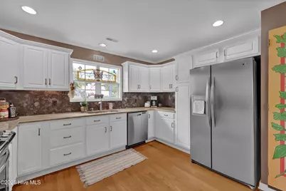 914 Royal Bonnet Drive, Wilmington, NC 28405 - Photo 6