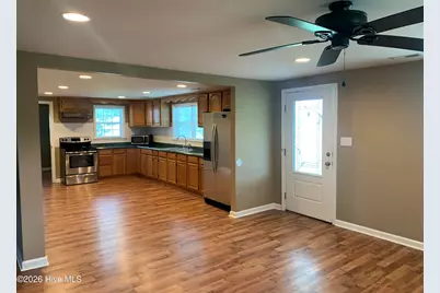 528 Haws Run Road, Jacksonville, NC 28540 - Photo 6