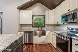 110 Blueberry Hl, Murphy, NC 28906 - Photo 18
