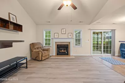 122 Silver Queen Lane, Richlands, NC 28574 - Photo 4