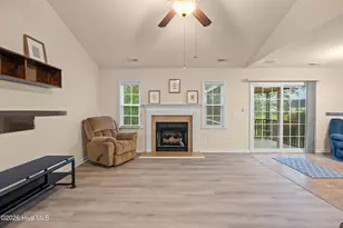122 Silver Queen Ln, Richlands, NC 28574 - Photo 4