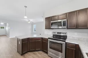 205 Shallowbag Bay Ln, Jacksonville, NC 28546 - Photo 12