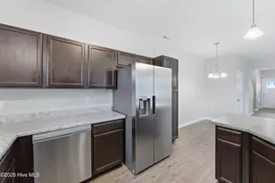 205 Shallowbag Bay Ln, Jacksonville, NC 28546 - Photo 10