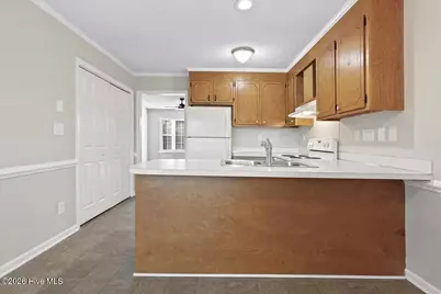 1005 Spring Forest Road #G2, Greenville, NC 27834 - Photo 8