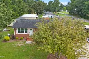 304 W Stanford St, Beulaville, NC 28518 - Photo 42