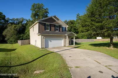528 Shelmore Lane, Jacksonville, NC 28540 - Photo 2