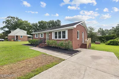 209 Diane Drive, Jacksonville, NC 28540 - Photo 2