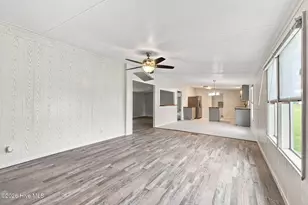 141 Woodview Ln, Kinston, NC 28501 - Photo 8