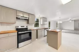 141 Woodview Ln, Kinston, NC 28501 - Photo 2