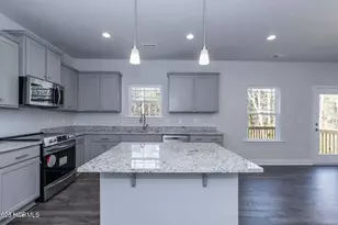 900 Harbour Pointe Dr, New Bern, NC 28560 - Photo 6