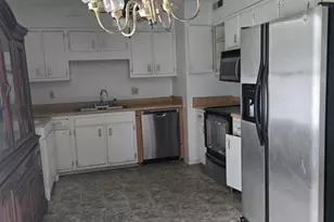 808 Weaver Dr, Goldsboro, NC 27530 - Photo 2