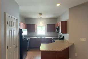 224 Caldwell Loop, Jacksonville, NC 28546 - Photo 6