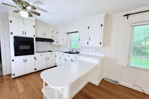 201 Forest Dr, La Grange, NC 28551 - Photo 6