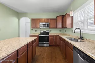 833 Tuscarora Trl, Jacksonville, NC 28546 - Photo 14