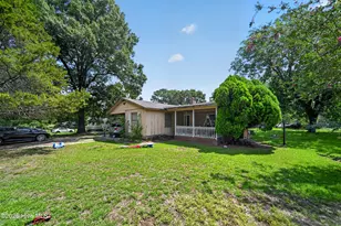 1109 E Northern Blvd, Tarboro, NC 27886 - Photo 2