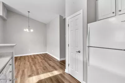 5006 Carleton Drive #Unit 121, Wilmington, NC 28403 - Photo 12